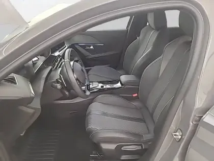 Photo 42 Peugeot 208  Hybrid 110 e-DCS6