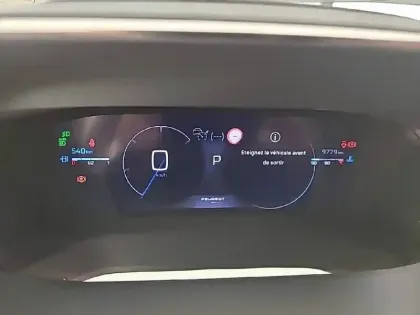 Photo 41 Peugeot 208  Hybrid 110 e-DCS6
