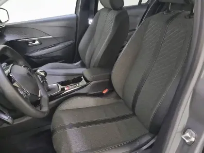 Photo 10 Peugeot 208  PureTech 100 S&S BVM6