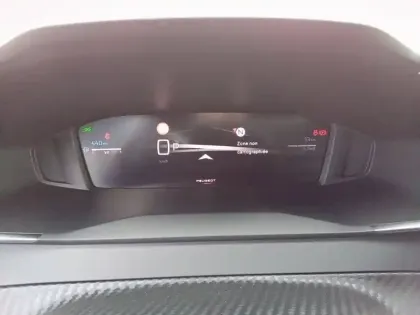 Photo 19 Peugeot 2008  Hybrid 136 e-DCS6