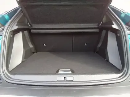 Photo 5 Peugeot 2008  Hybrid 136 e-DCS6
