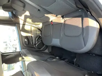 Photo 38 Jeep Renegade  1.6 l MultiJet 120 ch BVR6