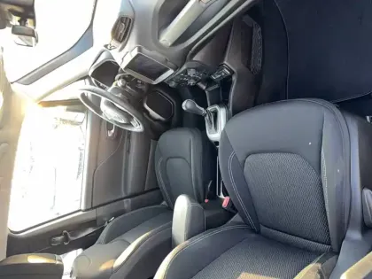 Photo 8 Jeep Renegade  1.6 l MultiJet 120 ch BVR6