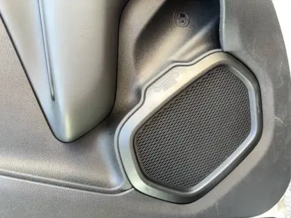 Photo 30 Jeep Renegade  1.6 l MultiJet 120 ch BVR6