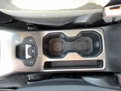 Photo 48 Jeep Renegade  1.6 l MultiJet 120 ch BVR6