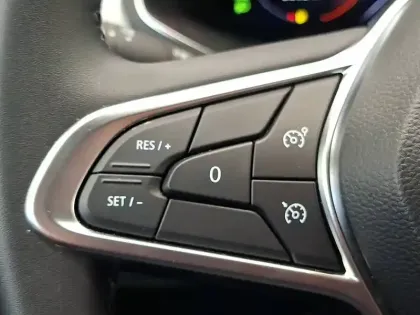 Photo 38 Renault Captur  E-Tech full hybrid 145