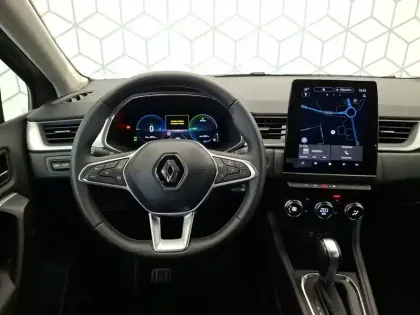 Photo 13 Renault Captur  E-Tech full hybrid 145