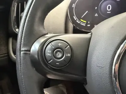 Photo 28 Mini Mini Countryman 125 - 95 ch ALL4 BVA6