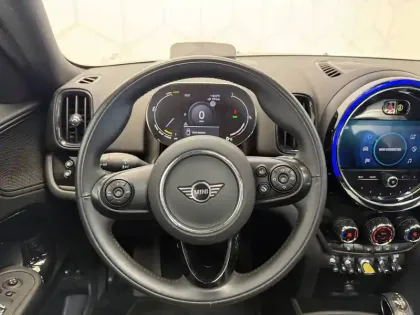 Photo 13 Mini Mini Countryman 125 - 95 ch ALL4 BVA6