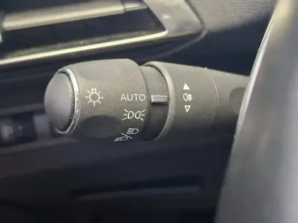 Photo 43 Peugeot 3008  Hybrid 180 e-EAT8