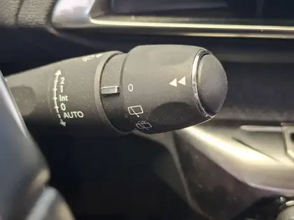 Photo 45 Peugeot 3008  Hybrid 180 e-EAT8