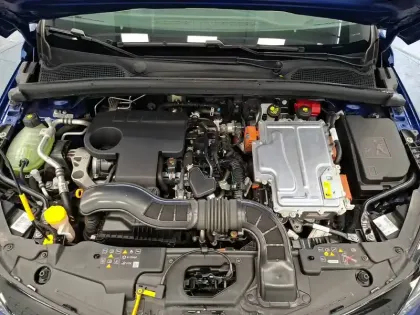 Photo 16 Renault Clio  E-Tech full hybrid 145
