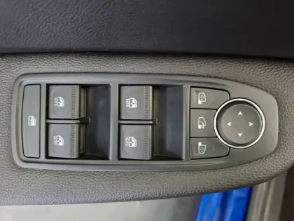Photo 15 Renault Clio  E-Tech full hybrid 145