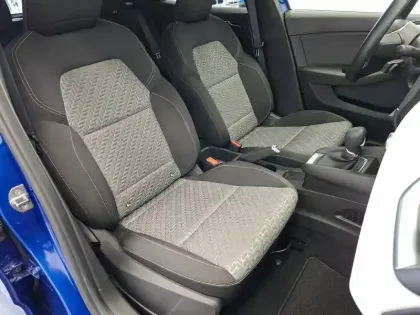 Photo 8 Renault Clio  E-Tech full hybrid 145