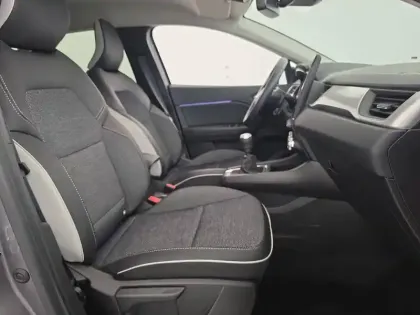 Photo 30 Renault Captur  mild hybrid 140