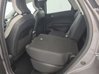 Photo 42 Renault Captur  mild hybrid 140