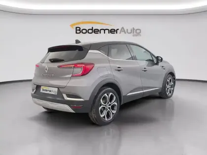 Photo 19 Renault Captur  mild hybrid 140