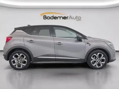 Photo 20 Renault Captur  mild hybrid 140
