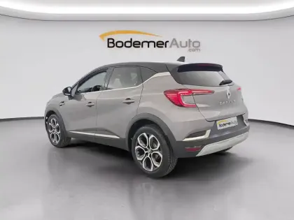 Photo 17 Renault Captur  mild hybrid 140
