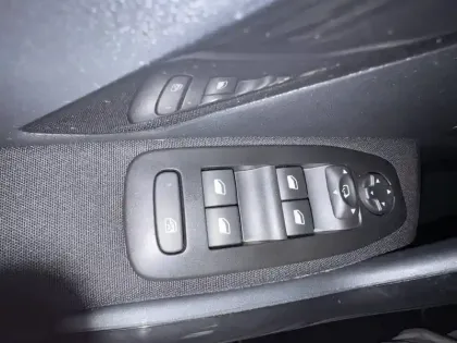Photo 25 Peugeot 208  1.2 PureTech 82ch BVM5