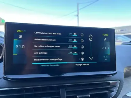 Photo 27 Peugeot 3008  Hybrid 225 e-EAT8