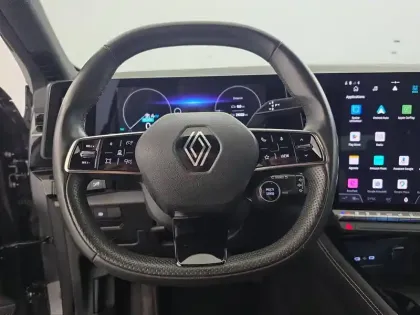 Photo 36 Renault Austral  E-Tech hybrid 200
