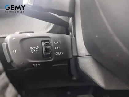 Photo 15 Peugeot 2008  Hybrid 145 e-DCS6