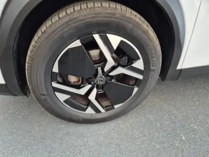 Photo 25 Peugeot 2008  PureTech 130 S&S EAT8
