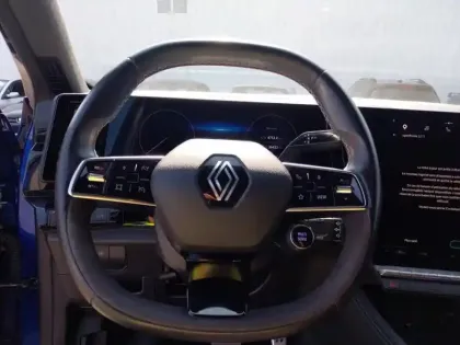 Photo 10 Renault Austral  E-Tech hybrid 200