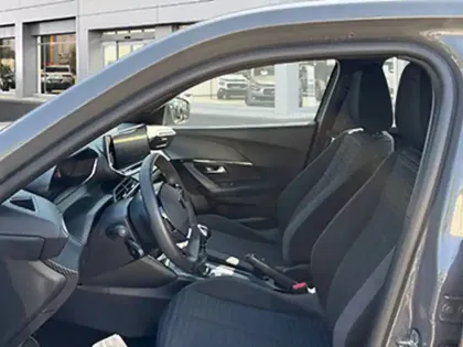 Photo 18 Peugeot 2008  PureTech 100 S&S BVM6