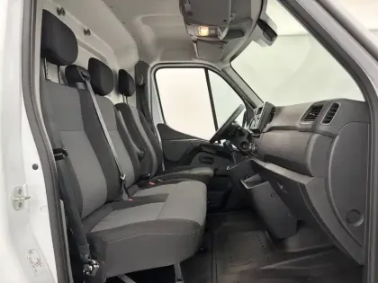 Photo 22 Renault Master  FGN TRAC F3500 L2H2 BLUE DCI 135
