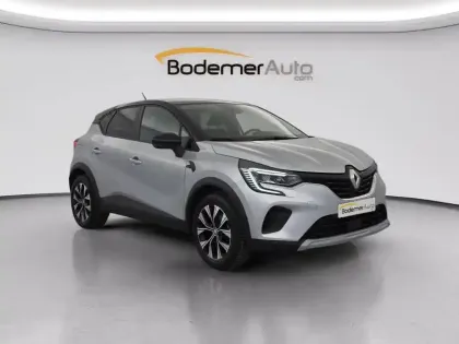 Photo 21 Renault Captur  E-Tech full hybrid 145