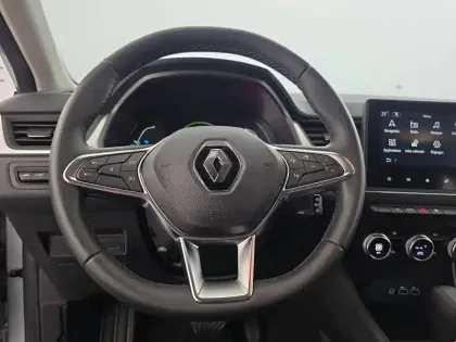 Photo 34 Renault Captur  E-Tech full hybrid 145
