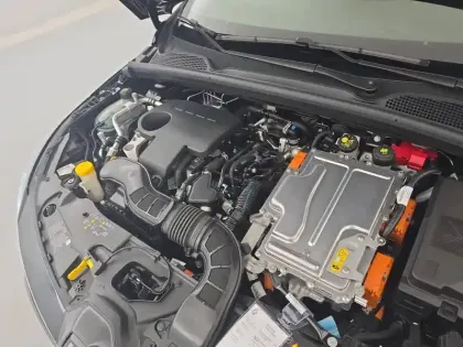 Photo 24 Renault Clio  E-Tech full hybrid 145 ch GSR2