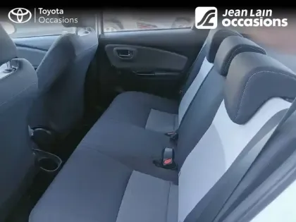 Photo 16 Toyota Yaris  Hybride 100h