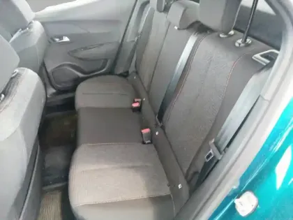 Photo 31 Peugeot 2008  Hybrid 145 e-DCS6