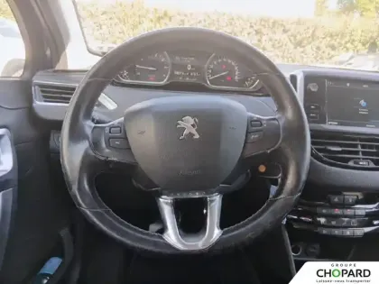 Photo 8 Peugeot 2008  PureTech 110ch S&S BVM6