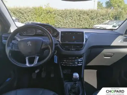 Photo 15 Peugeot 2008  PureTech 110ch S&S BVM6