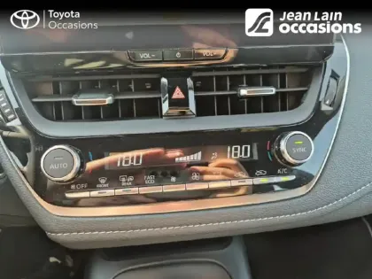 Photo 13 Toyota Corolla  Hybride 140ch