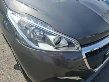 Photo 36 Peugeot 208  PureTech 110ch S&S EAT6