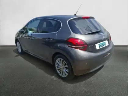 Photo 27 Peugeot 208  PureTech 110ch S&S EAT6