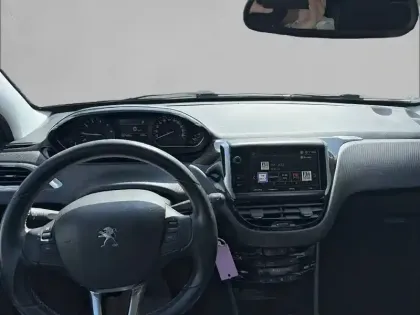 Photo 7 Peugeot 208  PureTech 110ch S&S EAT6