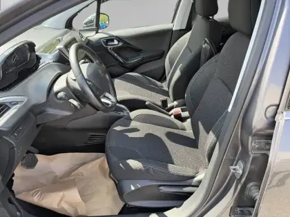 Photo 10 Peugeot 208  PureTech 110ch S&S EAT6
