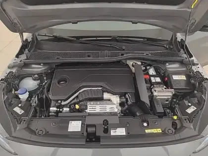 Photo 57 Peugeot 208  Hybrid 145 ch e-DCS6