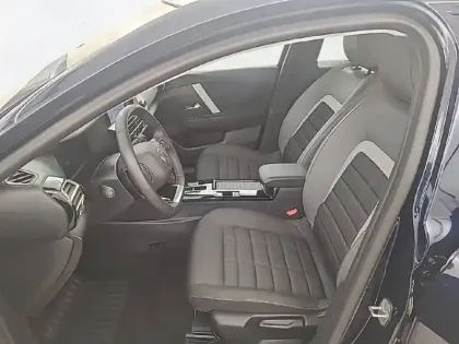 Photo 40 Citroën C4  Hybride 145 ch e-DCS6