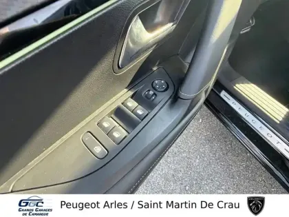 Photo 14 Peugeot 2008  PureTech 130 S&S EAT8