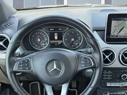 Photo 15 Mercedes Classe B  200 d 7-G DCT