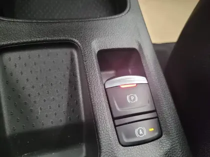 Photo 42 Renault Captur  E-Tech full hybrid 160 ch