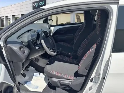 Photo 8 Citroën C1  VTi 72 S&S