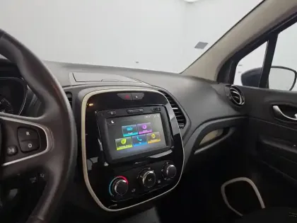 Photo 35 Renault Captur  TCe 90